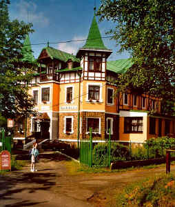 SB_SchweizerHof.jpg (81382 Byte)