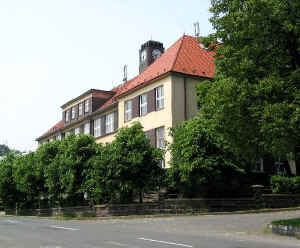 Tyssa_Schule.jpg (78201 Byte)